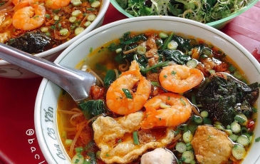 Trào lưu food tour Hải Phòng, thưởng thức món ngon quê nhà 16 TYPH