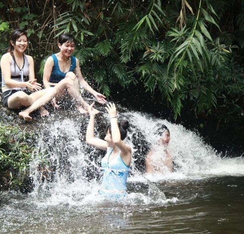 Suối Đà Nẵng - Phú Minh Quang Travel