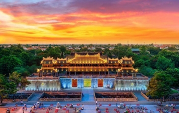 Khám Phá Ẩm Thực Huế – Hương Vị Đậm Đà của Xứ Thơ