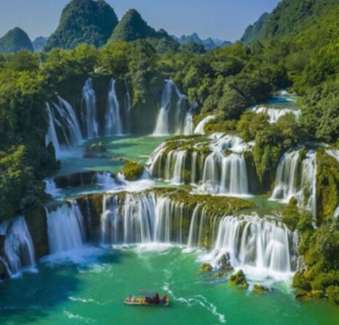 Khám Phá Việt Nam – Lịch Trình Lý Tưởng Không Thể Bỏ Qua