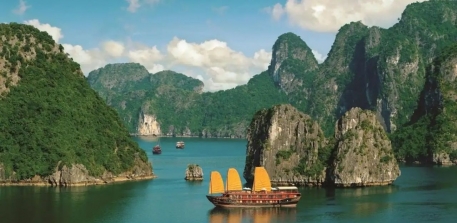 5 Must-Visit Destinations in Vietnam for Diwali 2025