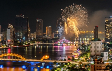 Top 5 Địa Điểm Ngắm Pháo Hoa Quốc Tế 2026 Đẹp Nhất