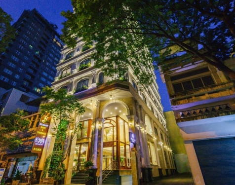 Lotus Central Hotel