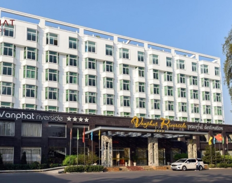 Khách sạn Vạn Phát Riverside