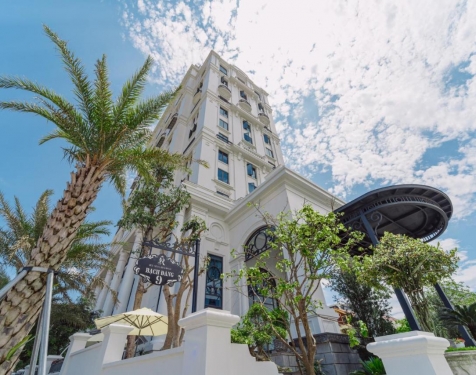 REX Quang Binh Hotel