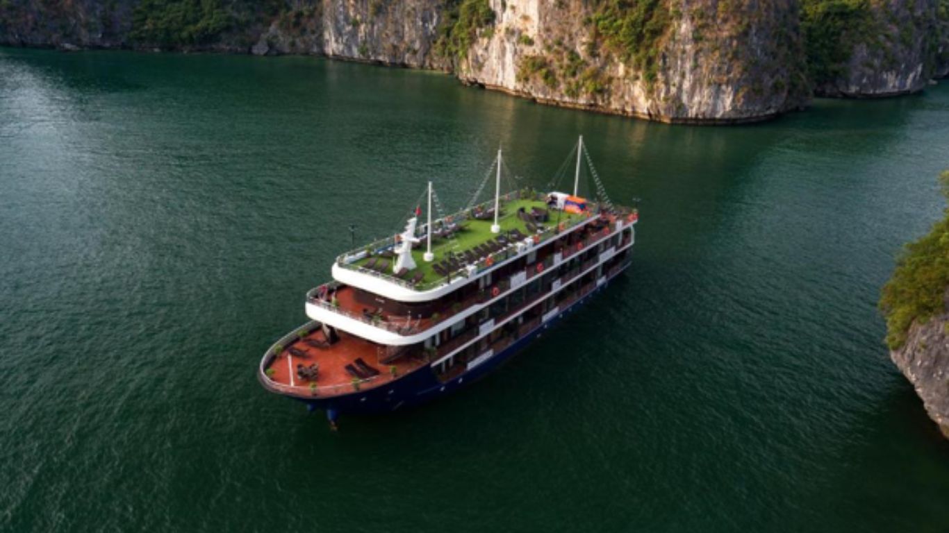 HA NOI - HA LONG BAY - DA NANG - HO CHI MINH 8 NIGHTS 9 DAYS