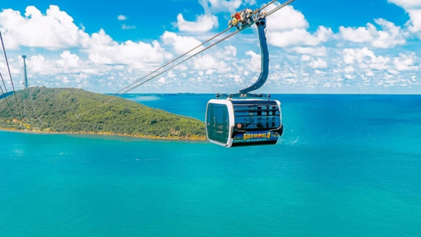 Hanoi – Ha Long - Da Nang – Phu Quoc - Ho Chi Minh 10 DAYS 9 NIGHTS