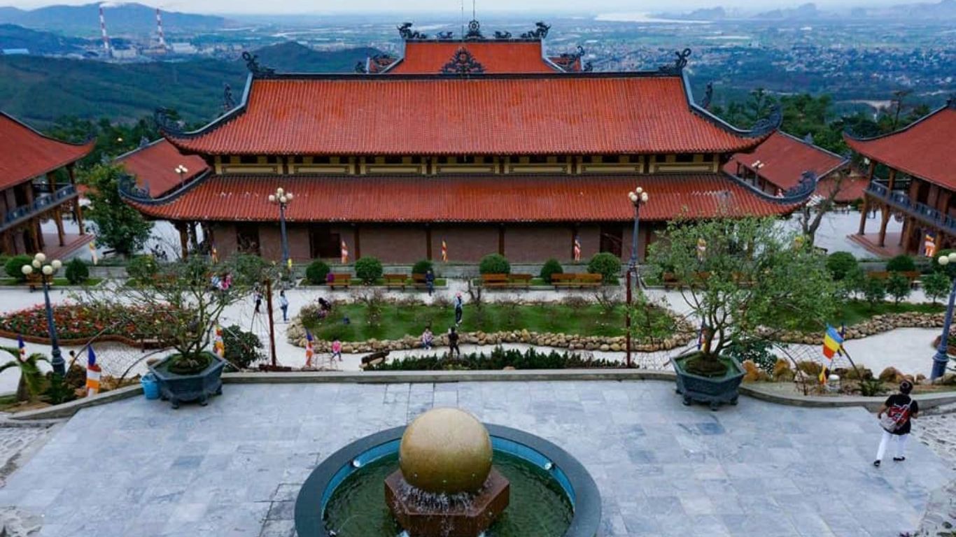 Top 10 Famous Temples in Vietnam for Indian Travelers