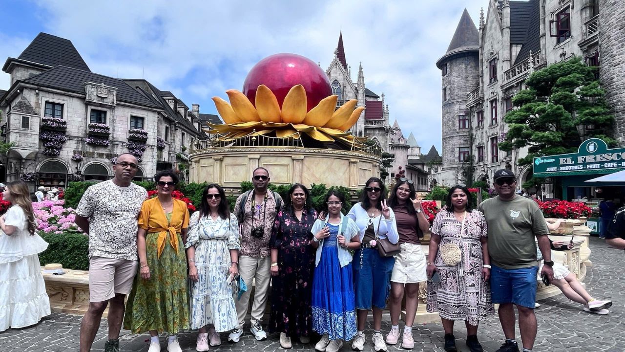 Explore Ba Na Hills and Golden Bridge tourist area