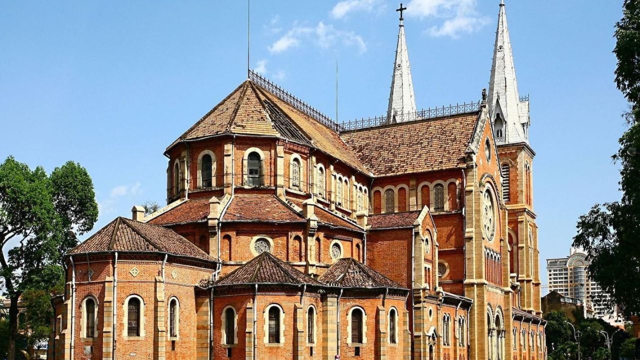 Giới thiệu đôi nét về nhà thờ Đức Bà Sài Gòn