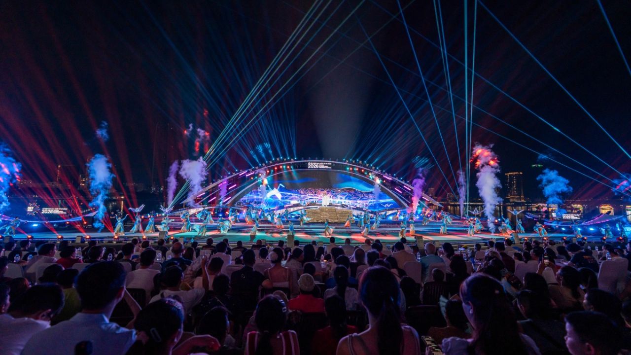 Overview of Da Nang fireworks 2026 - Night 4