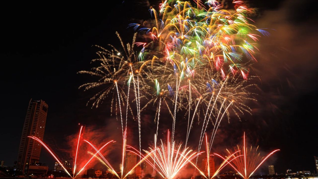Overview of the 4th night of Da Nang fireworks 2026