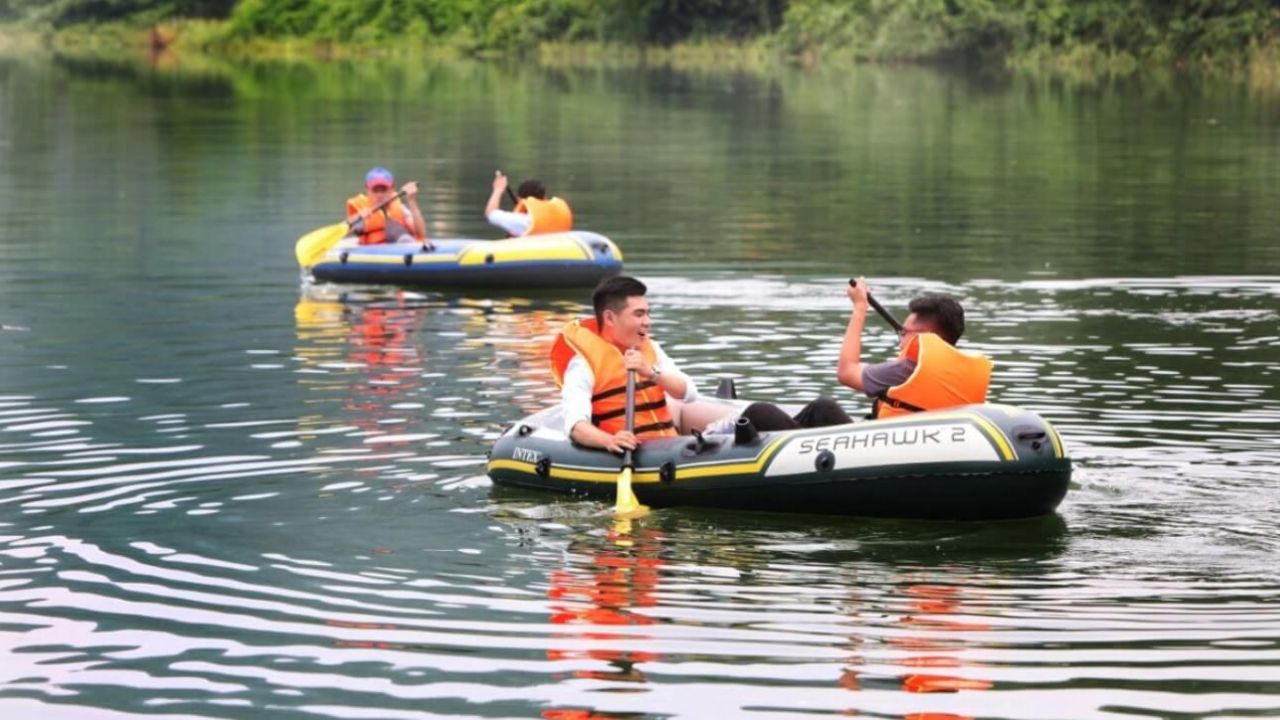 Trải nghiệm chèo thuyền Kayak & SUP tại Hồ Cấm Sơn Bắc Giang