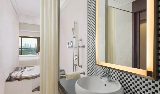 Deluxe Guest room Partial ocean view