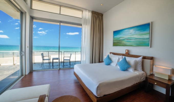 Luxurious 5 Bed Room Beachfront Pool Villa (4 bathrooms)