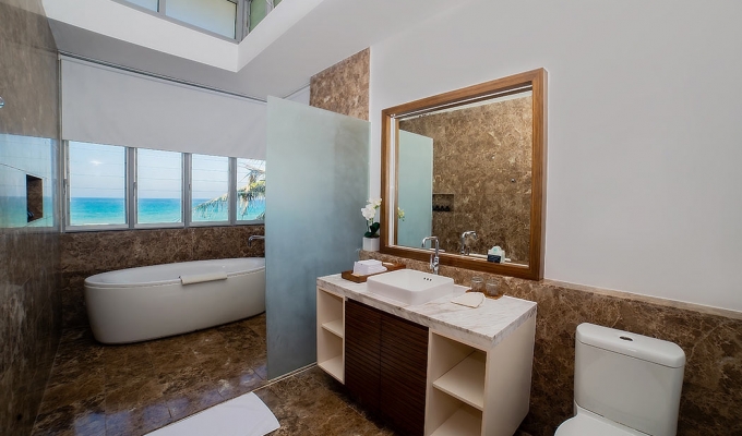 Luxurious 5 Bed Room Beachfront Pool Villa (4 bathrooms)