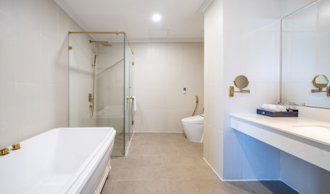 Diamond Room