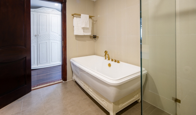 Diamond Room