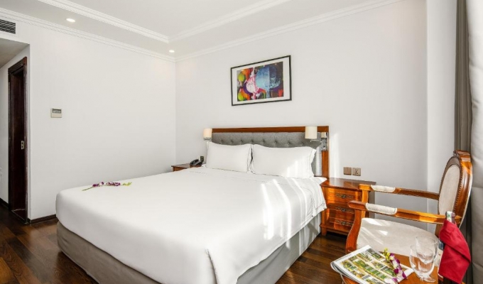 Saphire Room
