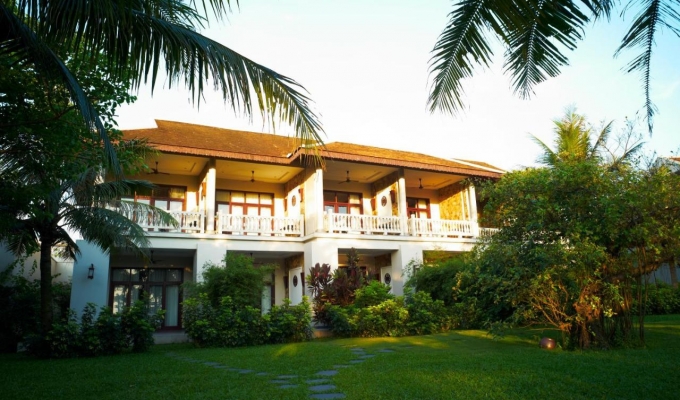 Lapochine Beach Resort