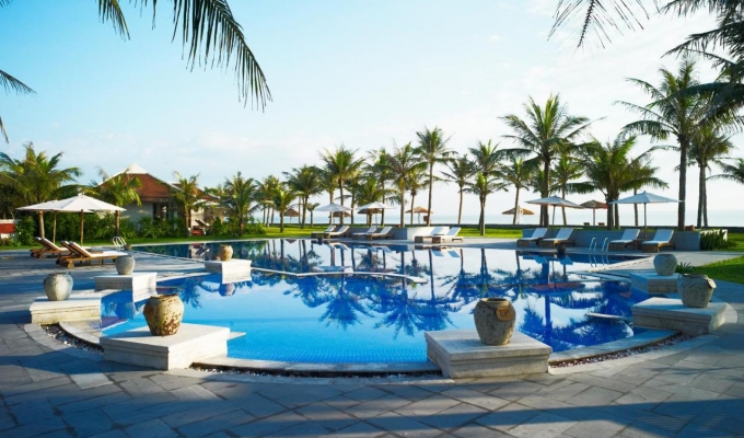 Lapochine Beach Resort