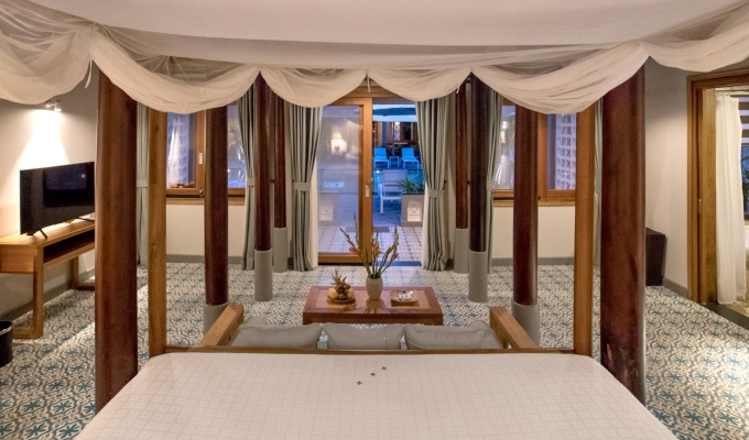 Pool Access Villa