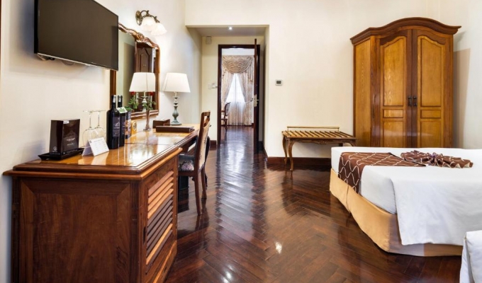 Grand Executive Suite