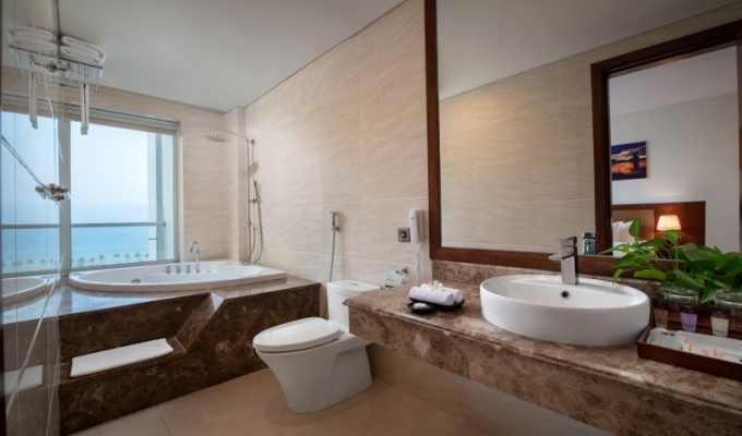 Premier Suite Ocean View
