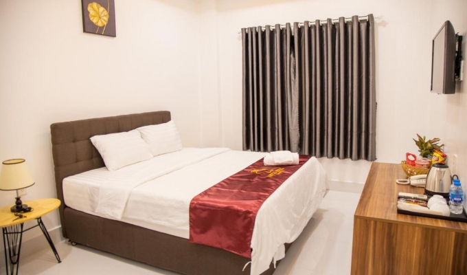 Apple Hotel