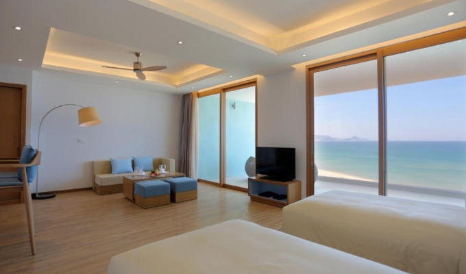 Studio Suite Twin