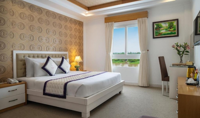 Phòng Deluxe Giường Đôi Nhìn Ra Sông