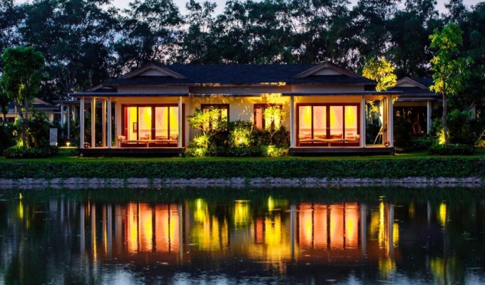 Lake Room