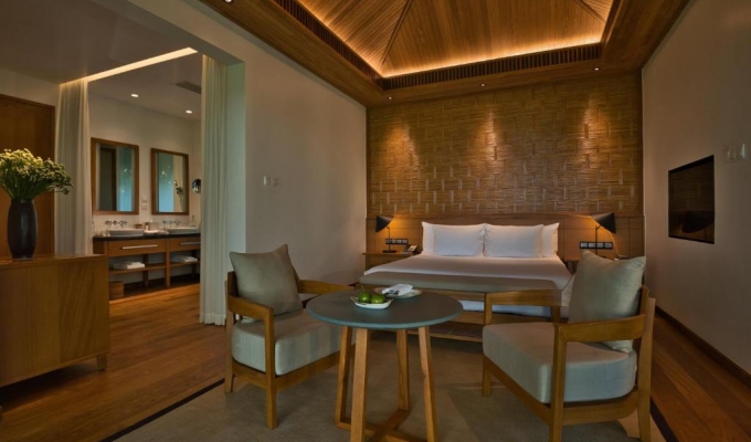 Lake Room