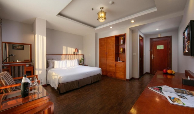Sen Luxury Hotel Hà Nội