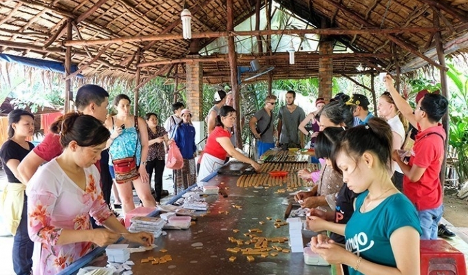 MEKONG DELTA FULLDAY TOUR (MY THO - BEN TRE)
