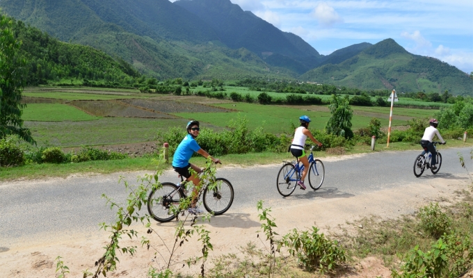 Hoa Bac Valley
