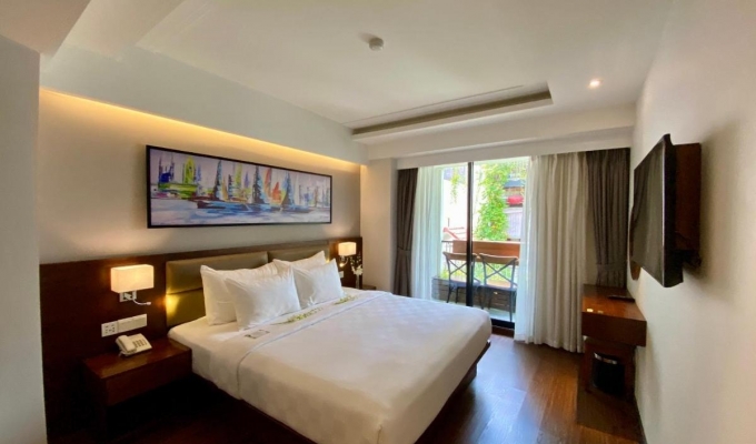 Uptown Hotel