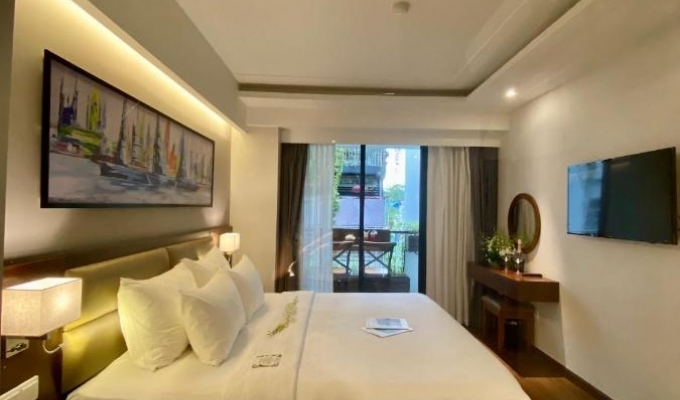 Uptown Hotel