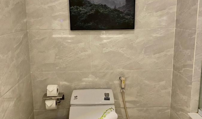 Uptown Hotel
