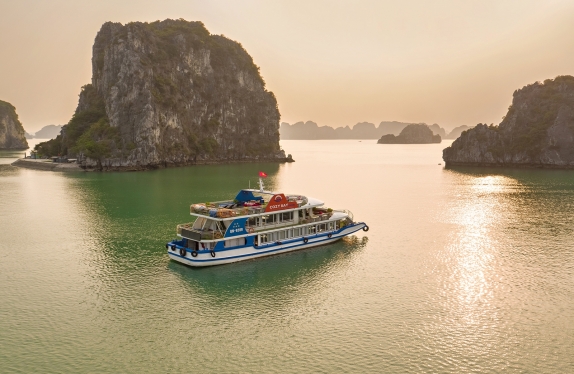 HA LONG BAY 6 HOUR - 5 STAR LUXURY COZY CRUISE