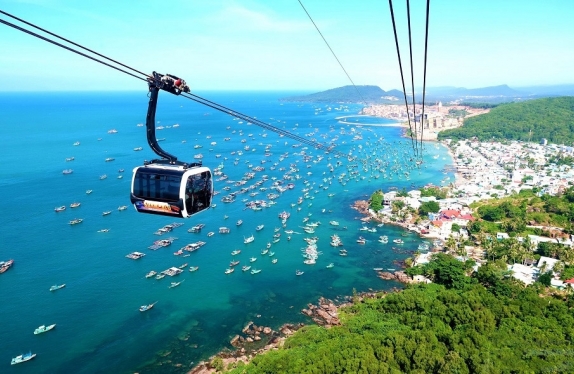 PHU QUOC - CABLE CAR + AQUATOPIA WATER PARK & 4 ISLANDS TRIP BY SPEED BOAT